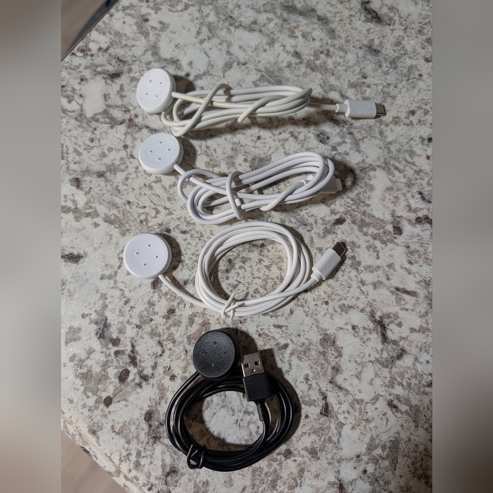 Pixel 3 Watch Charging Cable Set - White and Black